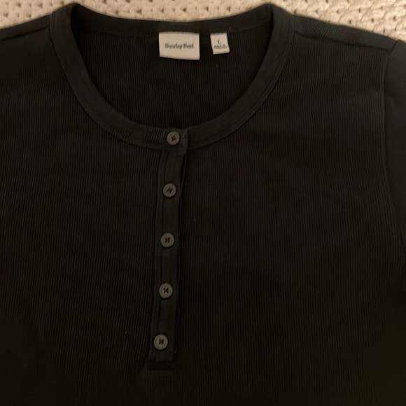 Ribbed crop button up top - Picture 2 of 3